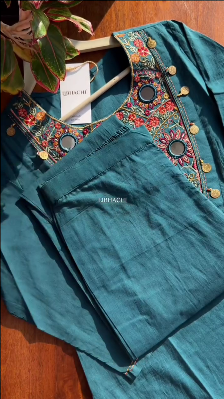 Women Green Embroidered Mirror Work Pure Cotton Kurta With Trousers - Image 2