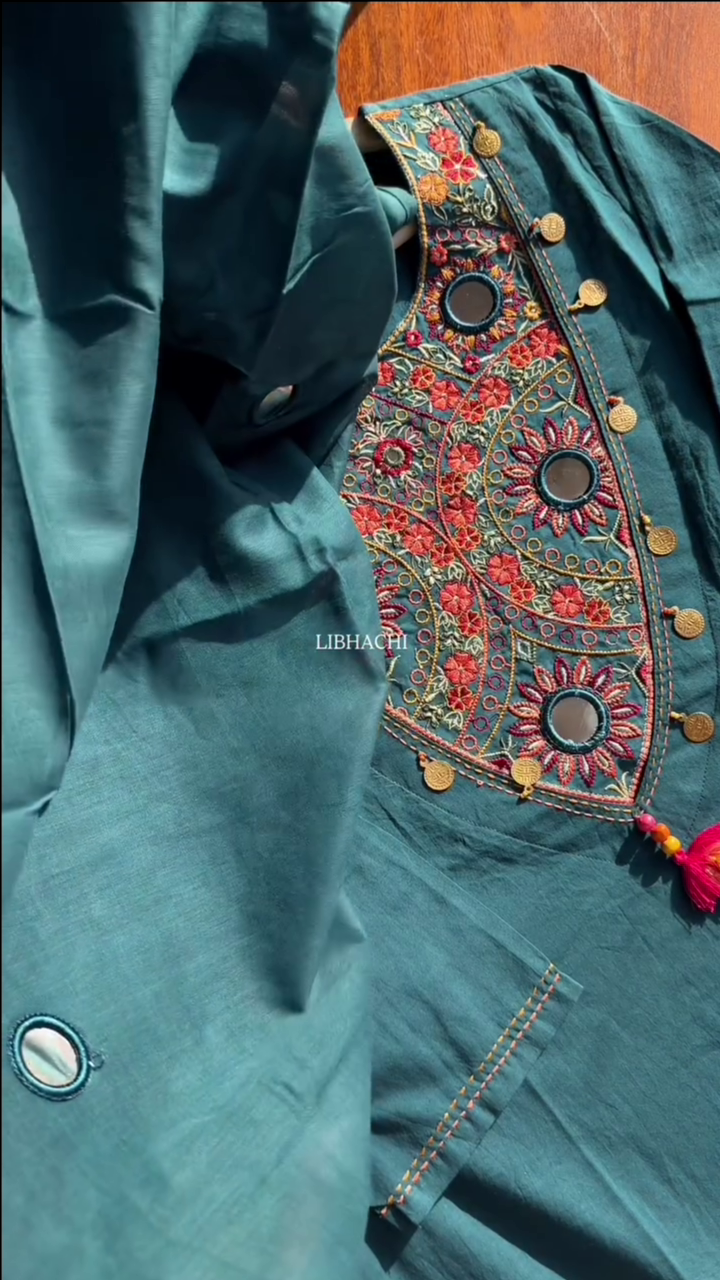 Women Green Embroidered Mirror Work Pure Cotton Kurta With Trousers - Image 3