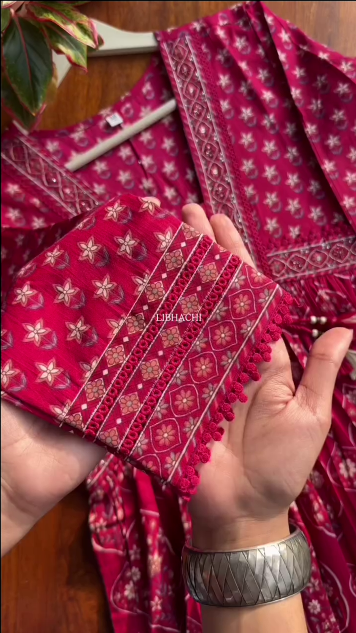 Women Pink Embroidered Work Pure Cotton Kurta With Trousers - Image 2