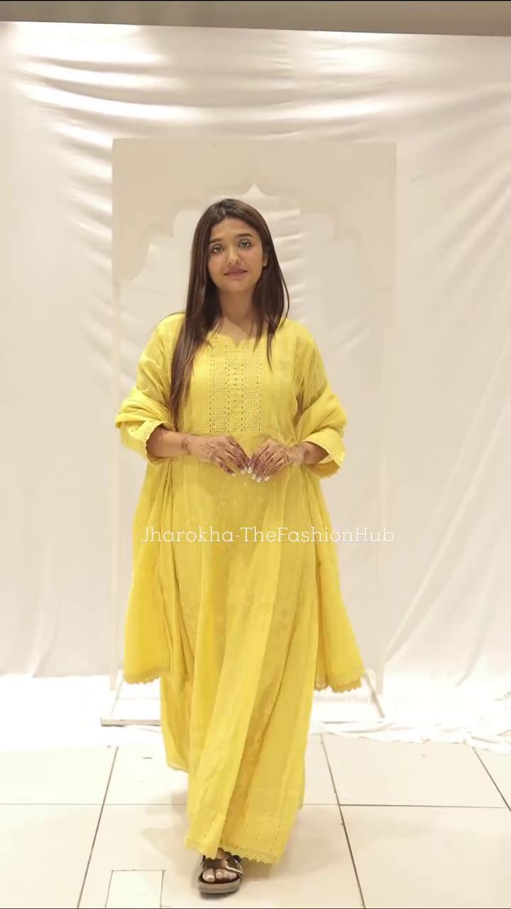 Organza Embroidery V-neck Kurta Pant Dupatta Set