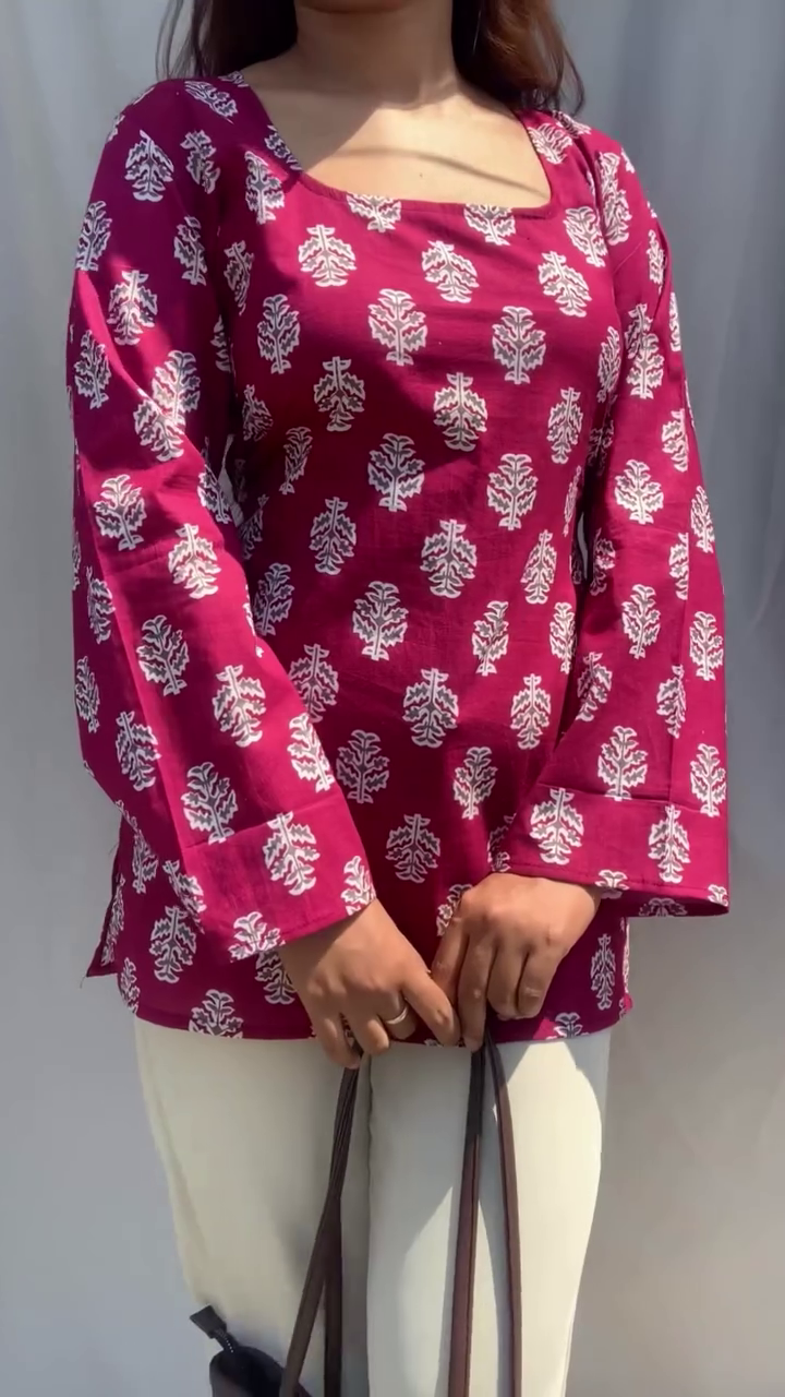 Women Floral Print Pure Cotton Straight Kurta