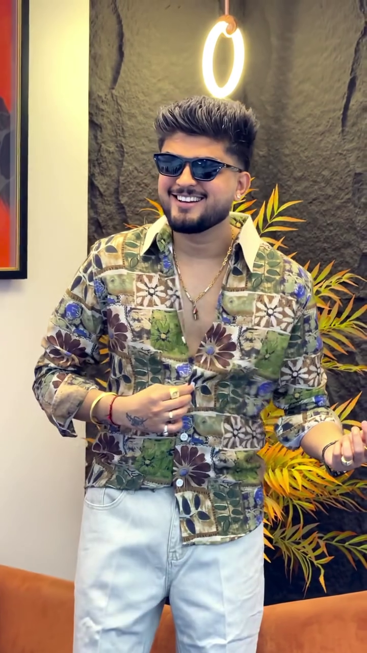 Men Slim Fit Printed Mandarin Collar Casual Shirt