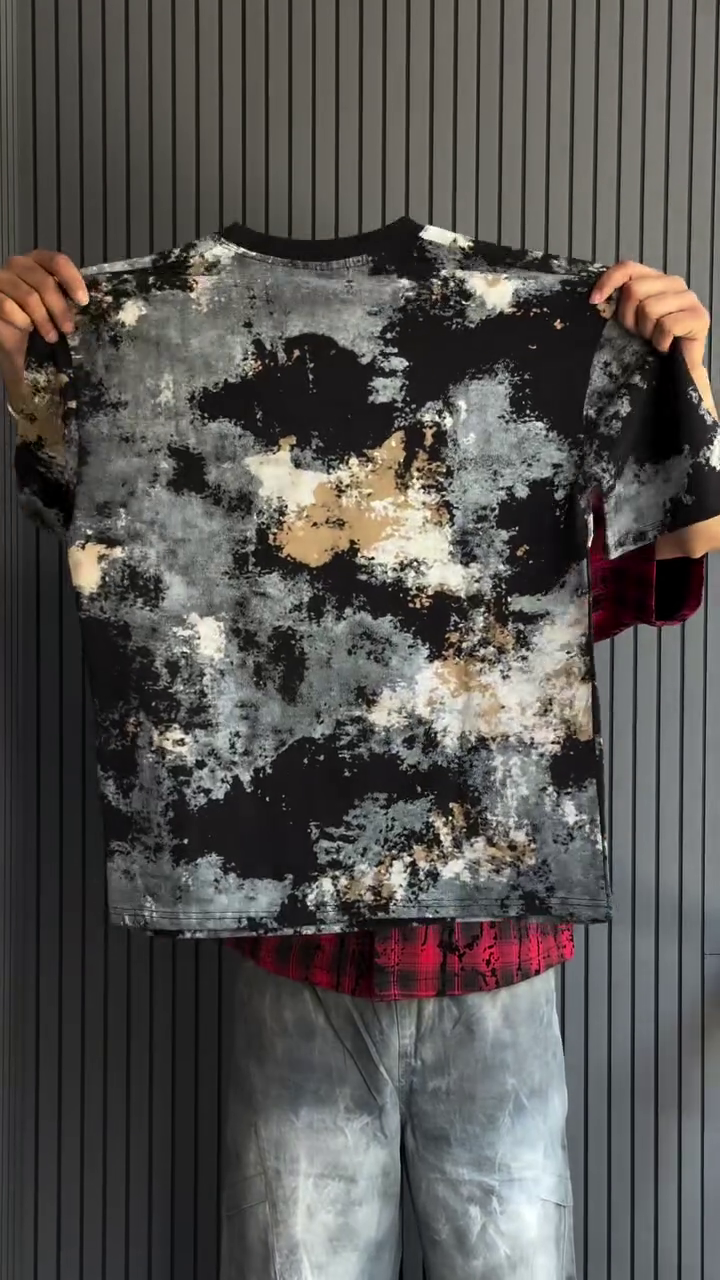 Men's Abstract Tie-Dye Graphic Oversized T-Shirt - Image 2