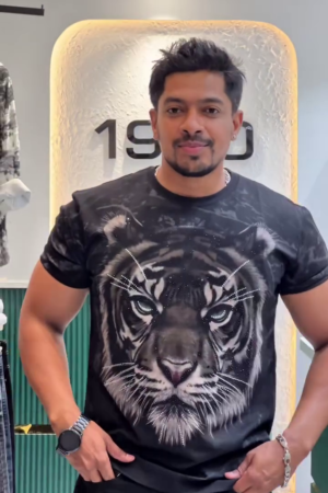 Men's Premium Tiger Graphic Oversized T-Shirt
