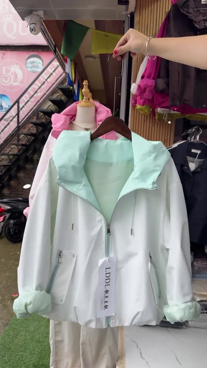 Women's Winter White & Pink Hooded Utility Jacket - Image 2