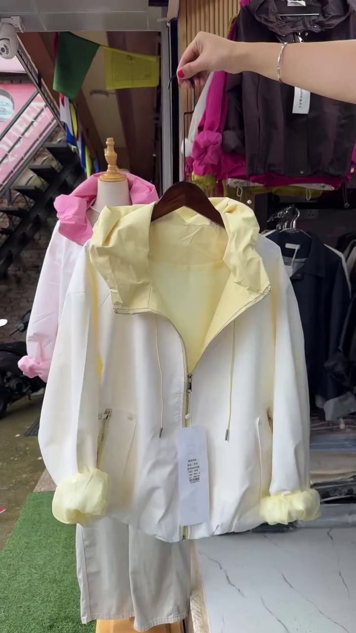 Women's Winter White & Pink Hooded Utility Jacket - Image 3