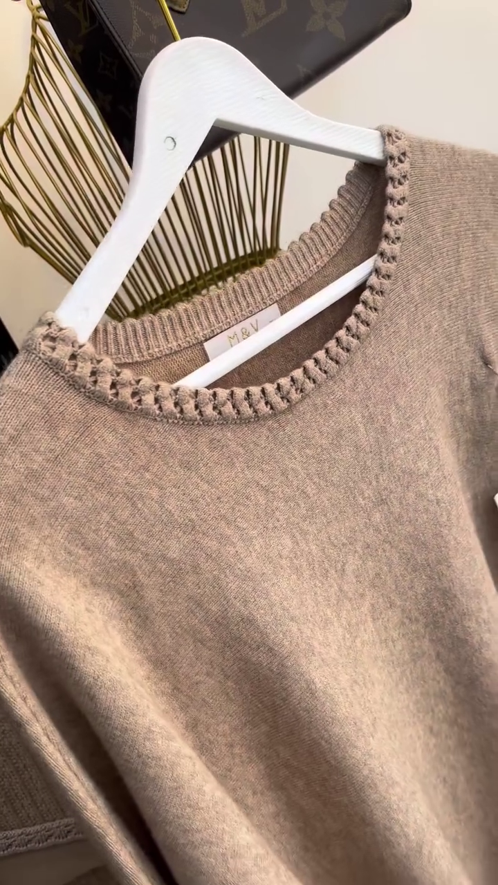Grey Solid Round-Neck Knit Top - Image 3