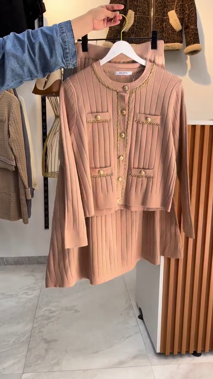 Brown Pleated Button-Front Top with Matching Skirt Set - Image 4