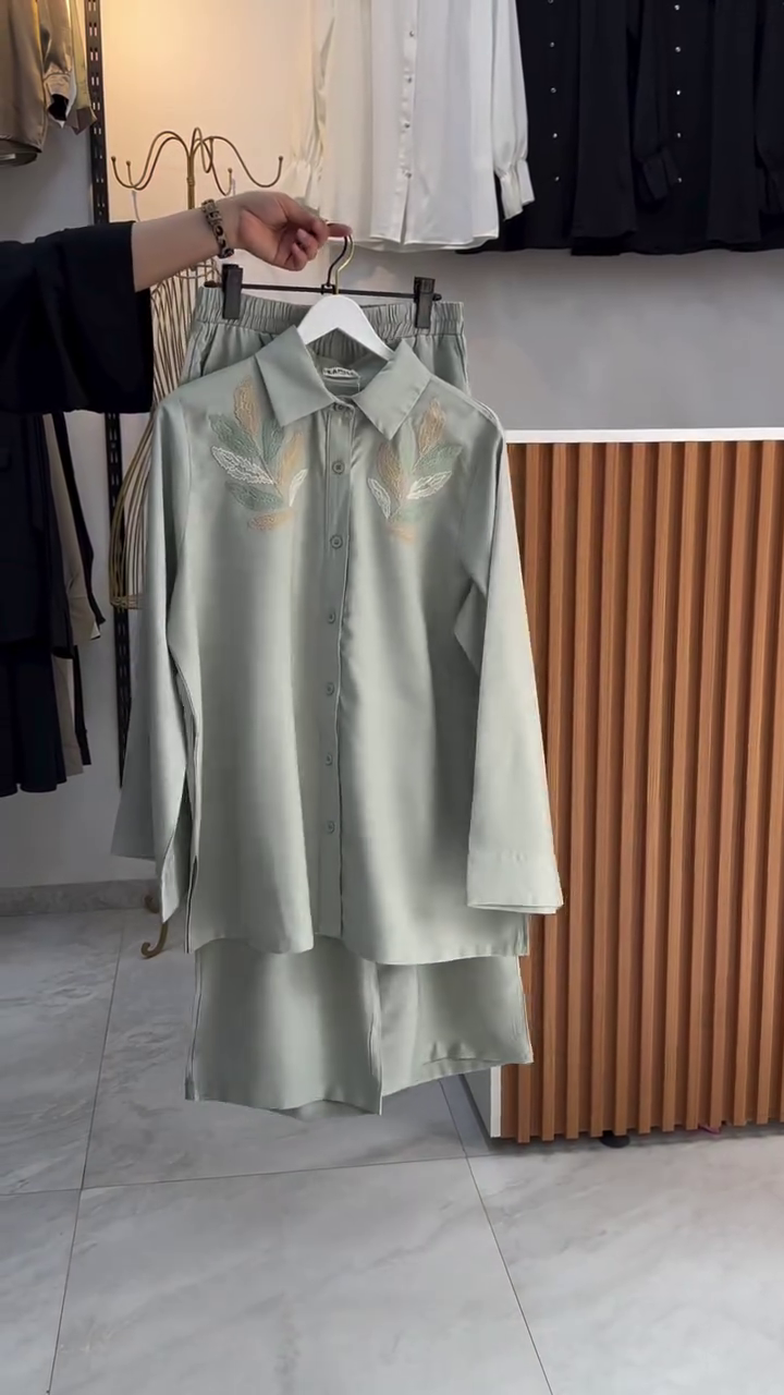White Embroidered Shirt with Pant - Image 4